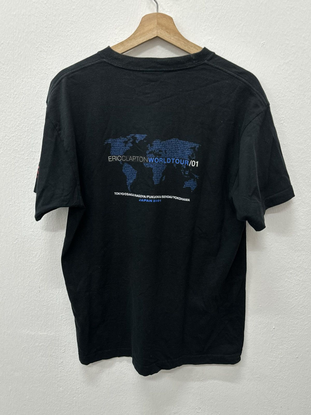 Band Tees Vintage Eric Clapton World Tour 2001 (Japan) T Shirt Size US M / EU 48-50 / 2 - 2 Thumbnail