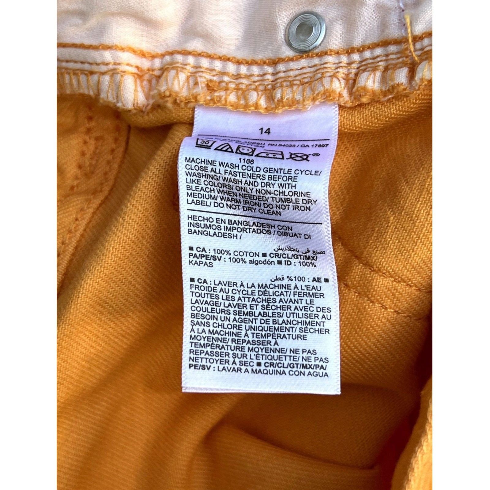 Old Navy Old Navy - Women's Sexy Denim Shorts - Yellow - 14 Size 36" / US 14 / IT 50 - 9 Thumbnail