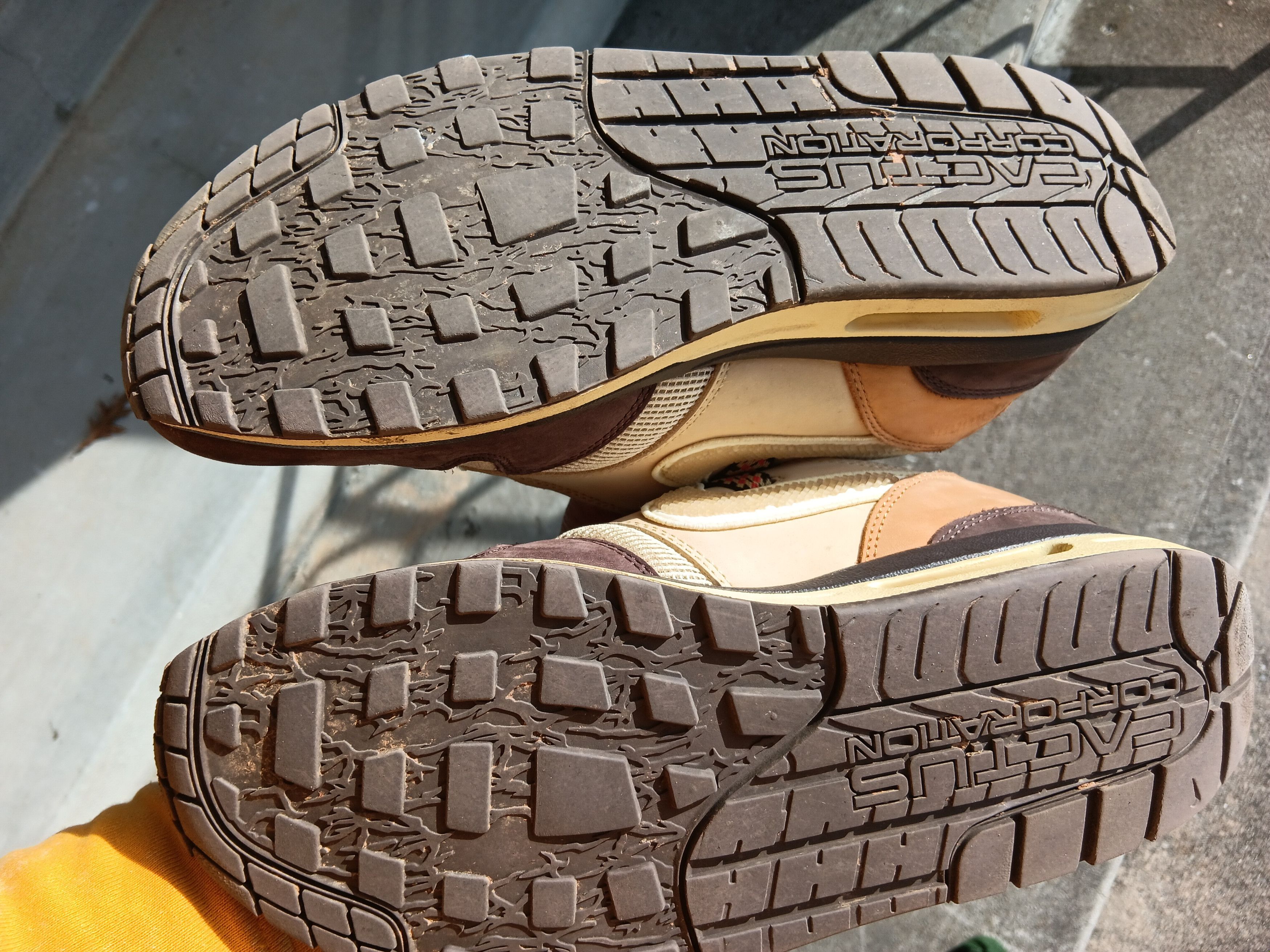Travis Scott Nike Air Max 1 Travis Scott Cactus Jack "Baroque Brown". Size US 10 / EU 43 - 12 Thumbnail