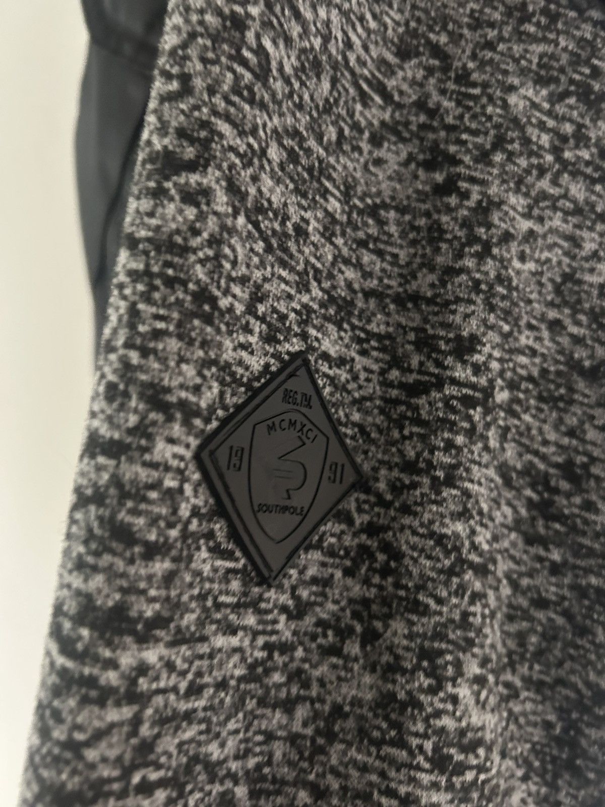 Southpole black and gray southpole puffer Size US L / EU 52-54 / 3 - 2 Thumbnail
