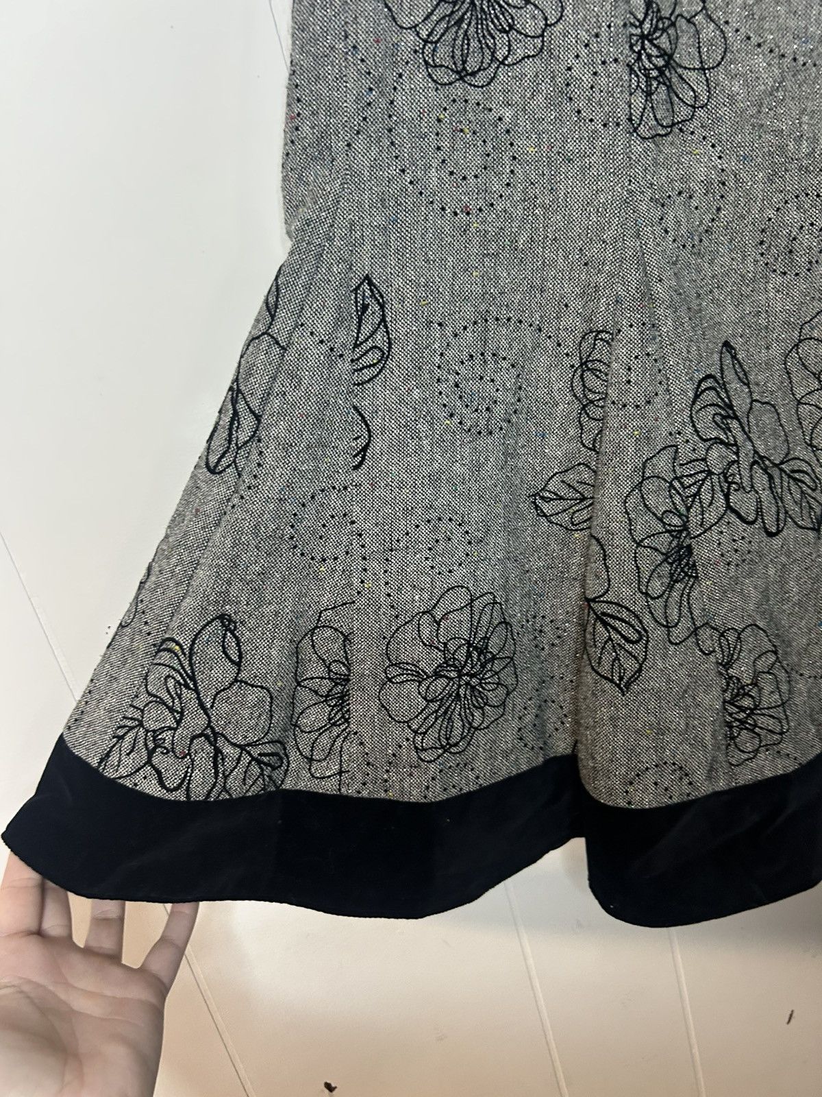 Other Ali Miles Sz 4 Gray Skirt Black Floral Pattern Fit And Flare Size 27" / US 4 / IT 40 - 3 Thumbnail