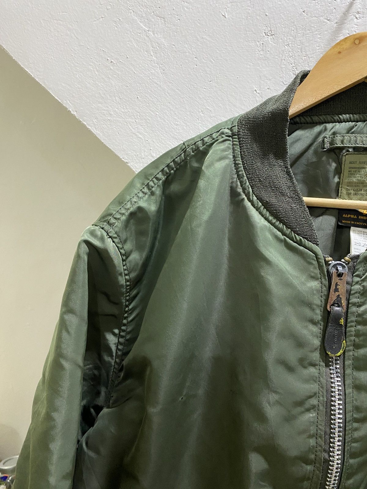 Alpha Industries Vintage Alpha industries Ma-1 Bomber Jacket Olive Green Size US XL / EU 56 / 4 - 5 Thumbnail