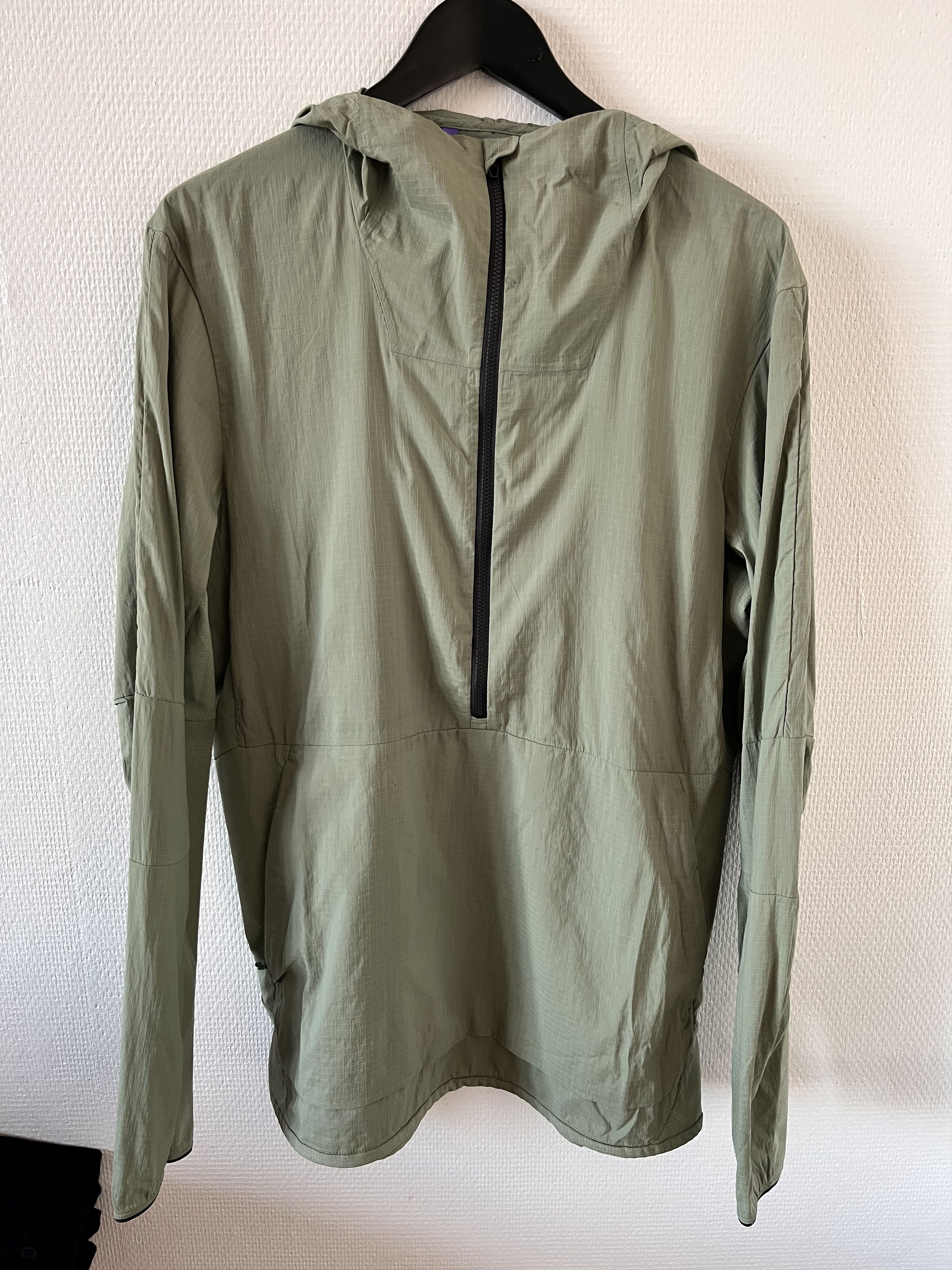 Lululemon Lululemon Green Hiking Performance Hoody Size US M / EU 48-50 / 2 - 1 Thumbnail