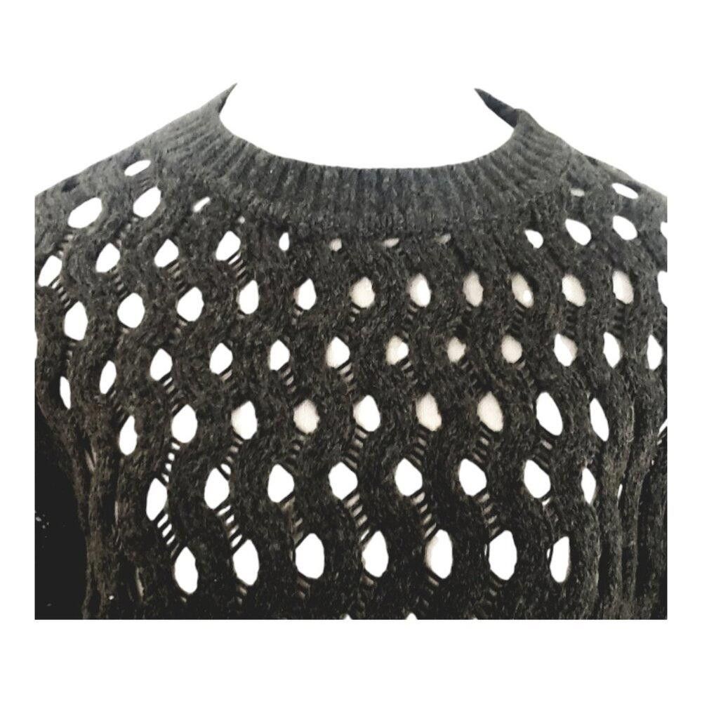 Designer CT1986 Charlie B Olive Green Cut Out Long Sleeve Sweater P/S Size S / US 4 / IT 40 - 2 Thumbnail
