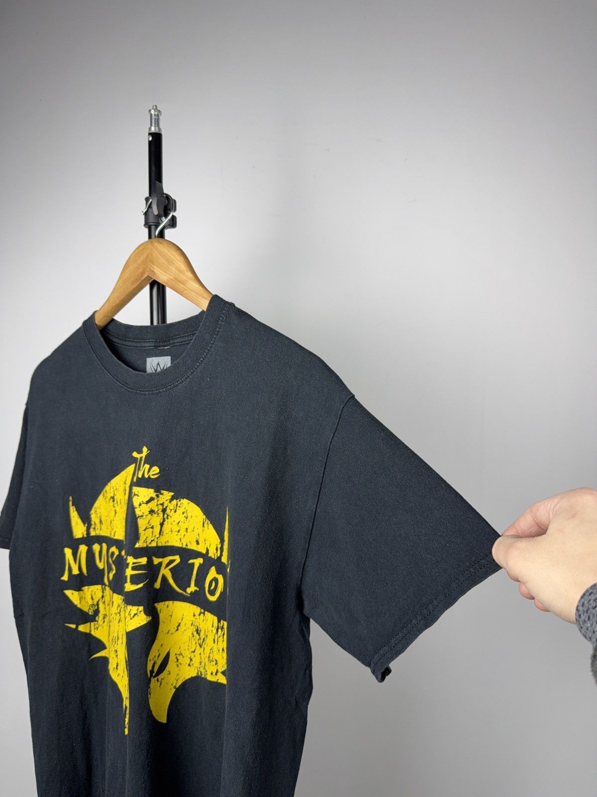 WWE WWE 2017 The Mysterios Making History Wrestling Tee Vintage Size US L / EU 52-54 / 3 - 7 Thumbnail