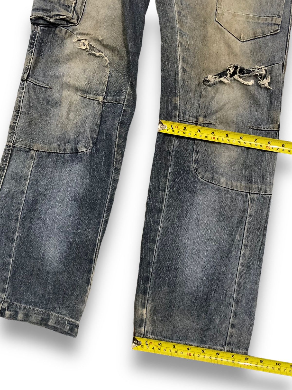 Japanese Brand Japanese Brand Mud Wash Double Knee Multipockets Cargo Jeans Size US 32 / EU 48 - 18 Thumbnail