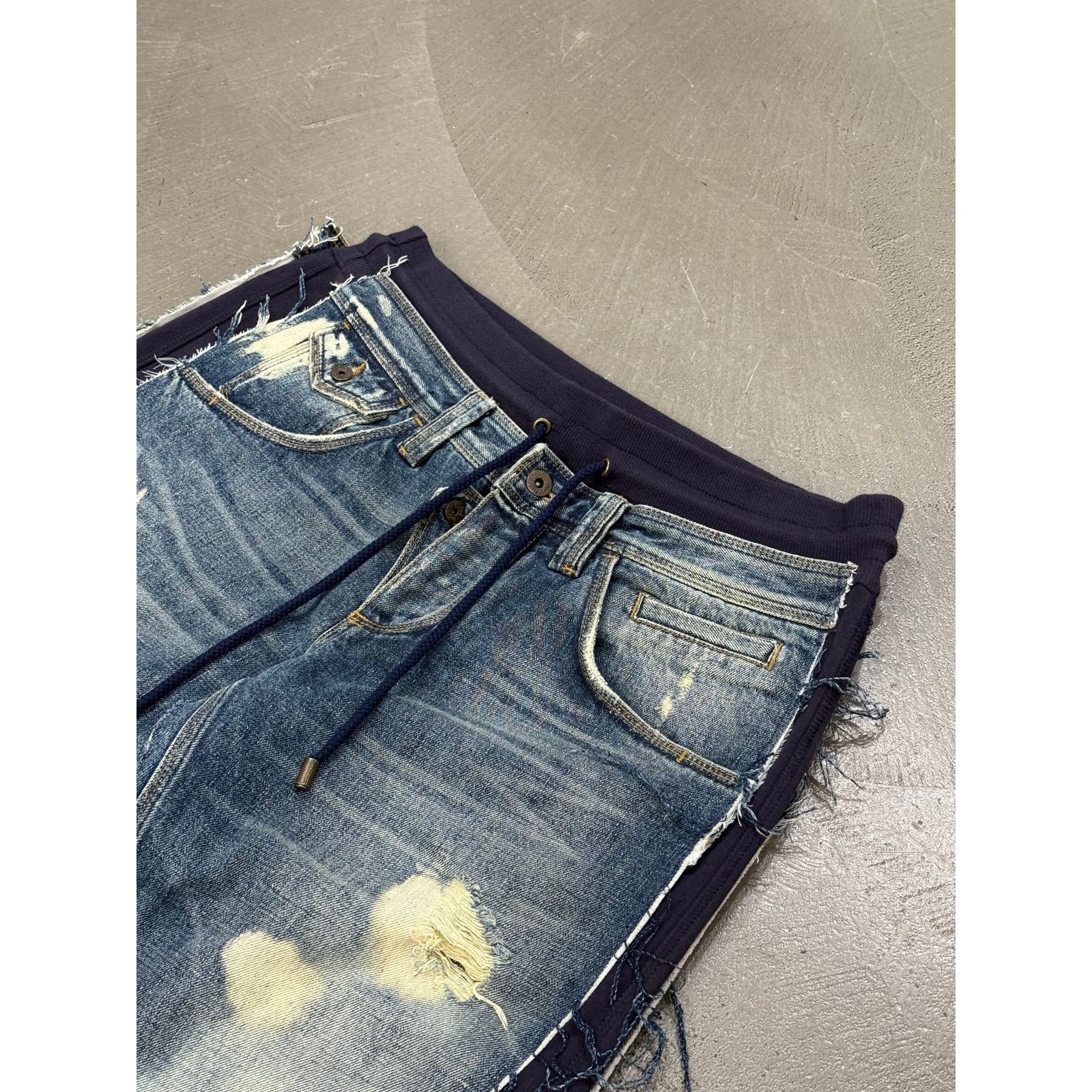 Dolce & Gabbana 2000s Dolce & Gabbana hybrid denim sweatpants Size US 32 / EU 48 - 6 Thumbnail