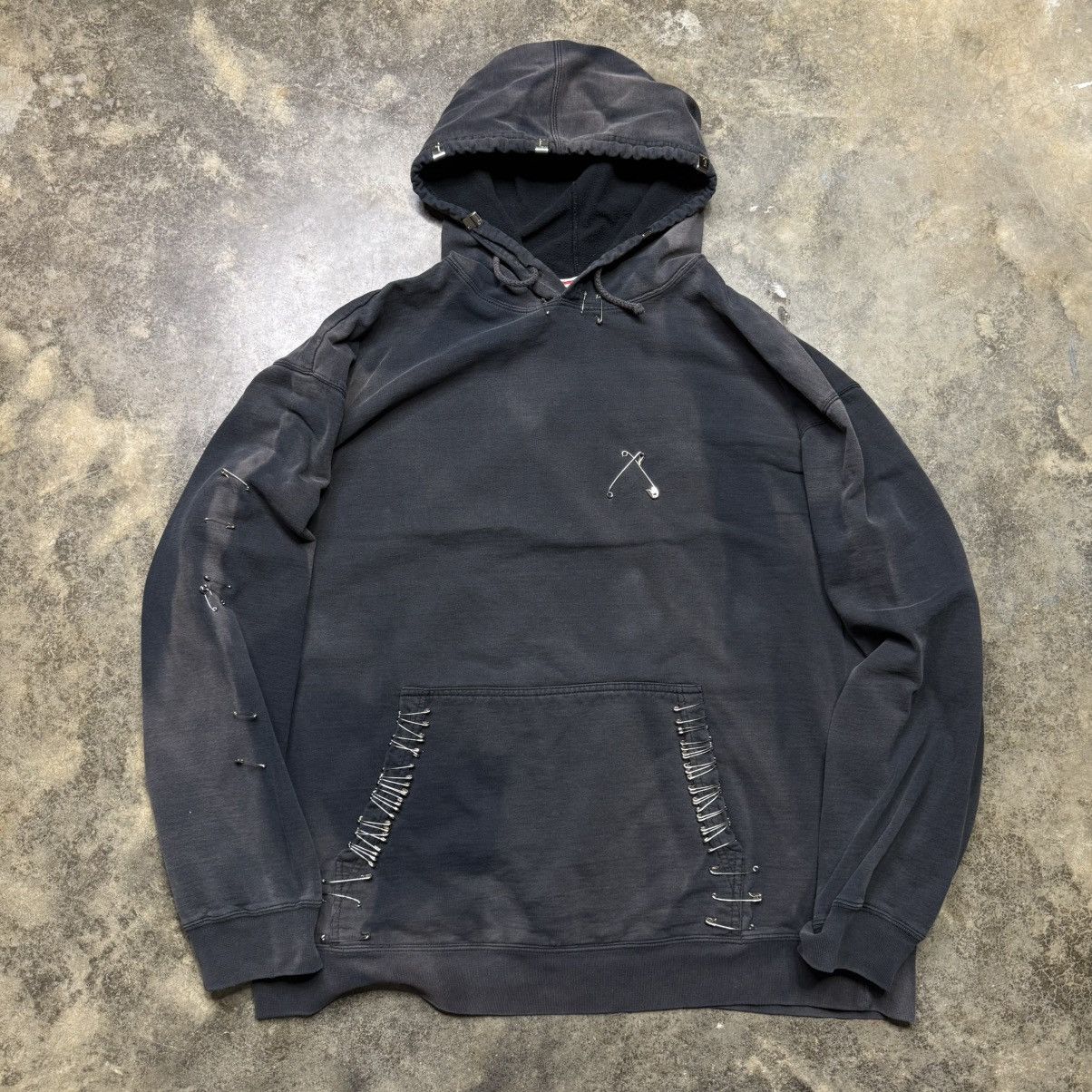 Vintage vintage grunge paperclib lighter cap faded black hoodie Size US XL / EU 56 / 4 - 2 Thumbnail
