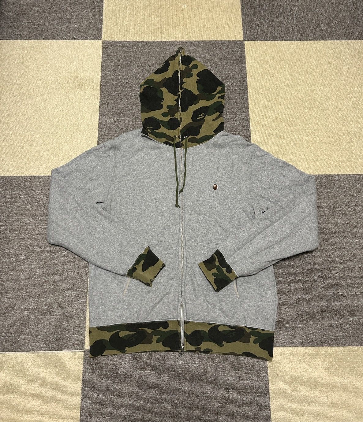 Bape Bape Gray One point Green Camo Zip Hoodie Size US L / EU 52-54 / 3 - 1 Thumbnail