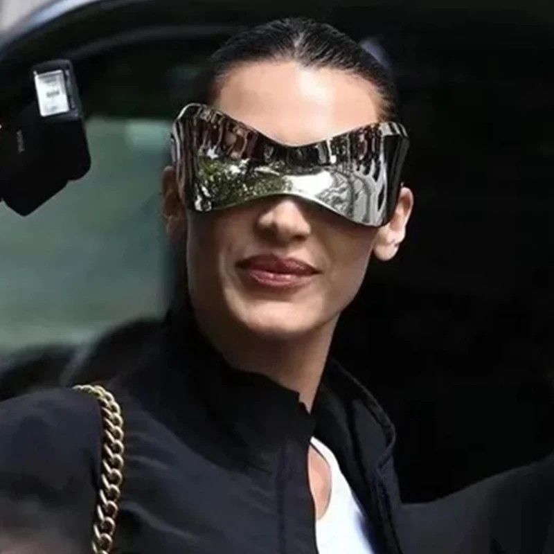 Japanese Brand Oversized futuristic shield sunglasses Size ONE SIZE - 1 Thumbnail