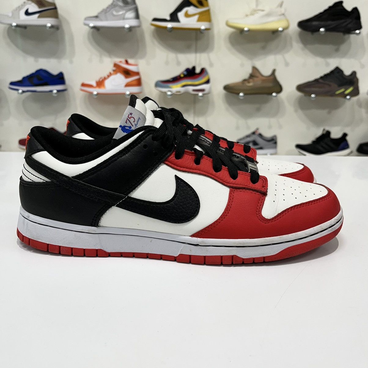 Nike Nike Dunk Low EMB NBA 75th Anniversary Chicago Size US 11.5 / EU 44-45 - 7 Thumbnail