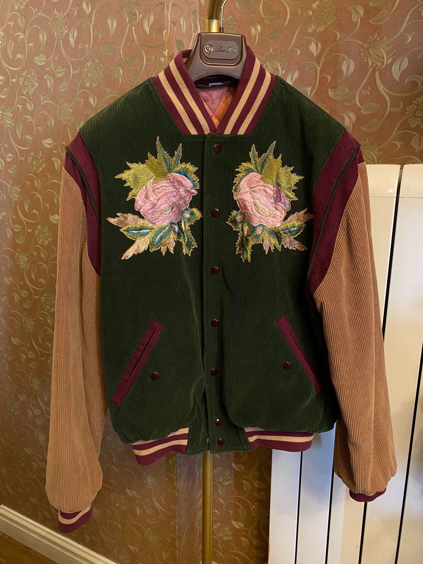Gucci Multi Color Embroidered Varsity Bomber Jacket Size US S / EU 44-46 / 1 - 1 Thumbnail
