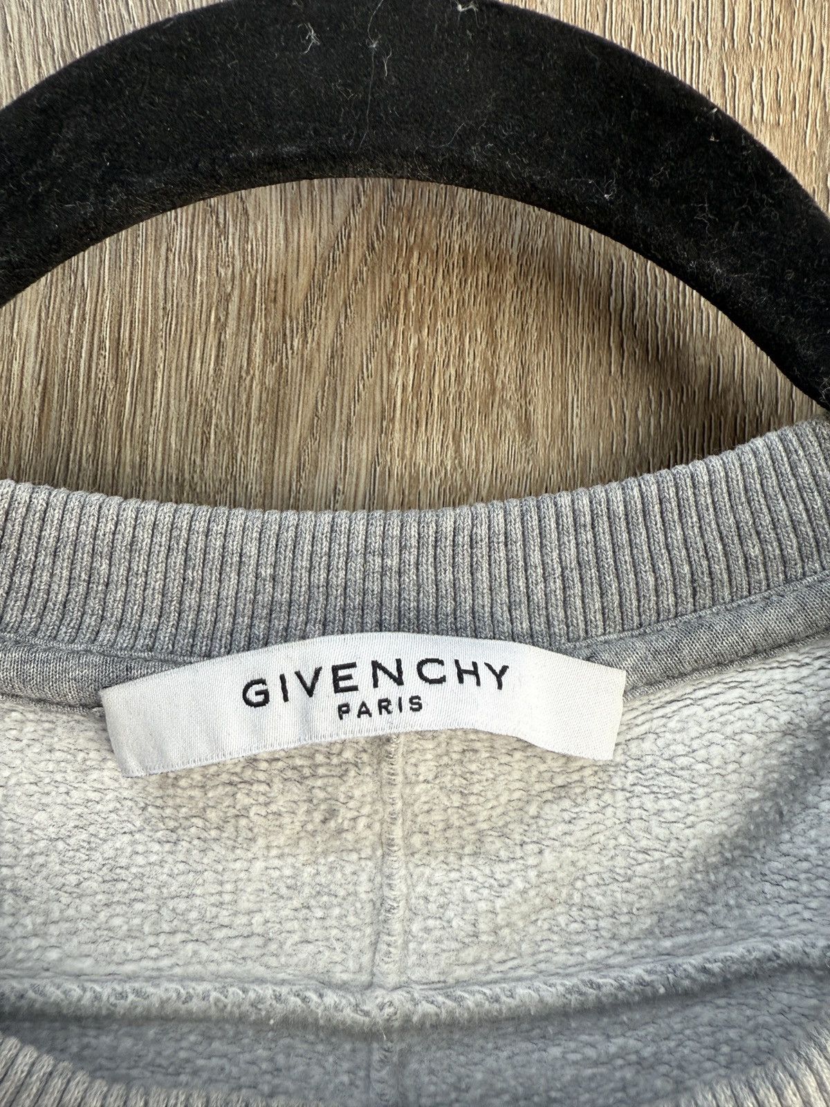 Givenchy Givenchy Grey Crewneck Size US XL / EU 56 / 4 - 5 Thumbnail