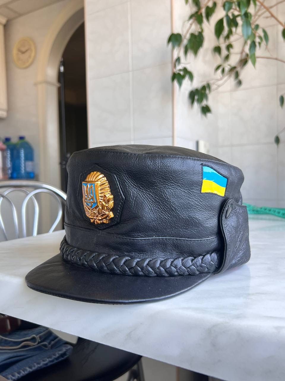 Vintage Mens vintage Leather Captain's cap Ukrainian Police 2001 Y2K Size ONE SIZE - 8 Thumbnail