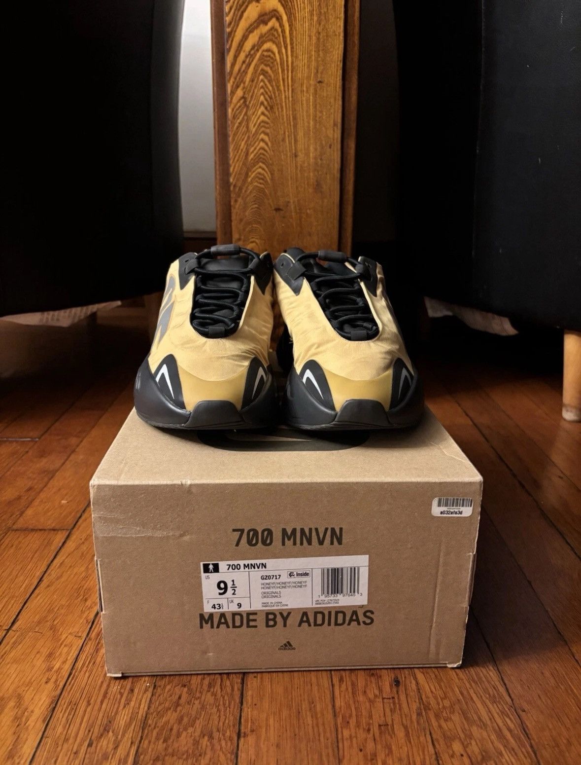 Adidas Yeezy Boost 700 MNVN Honey Flux Size US 9.5 / EU 42-43 - 2 Thumbnail