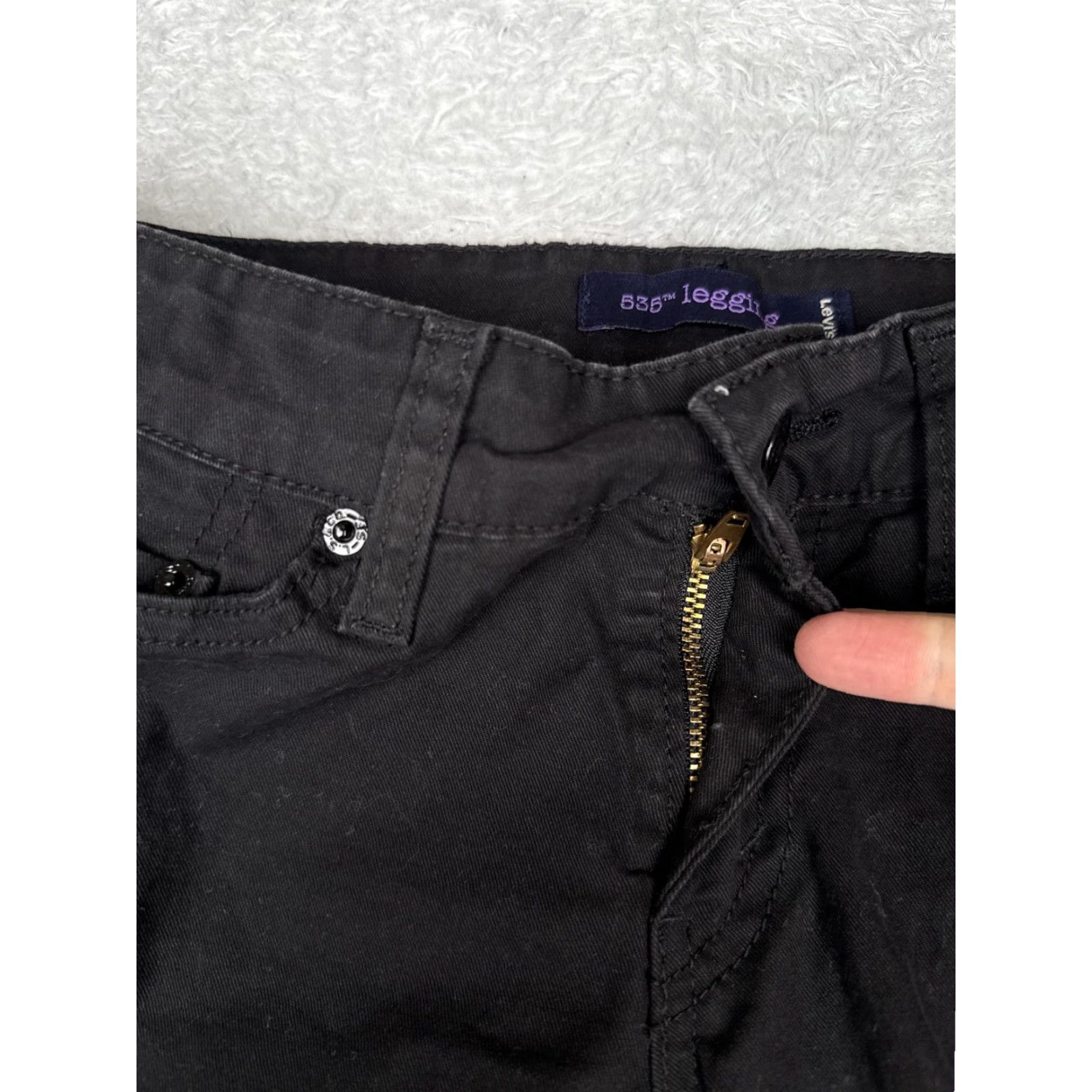 Levi's Levis 535 Legging Jeans Womens 28 Black Low Rise Stretch Denim Jegging 28x28 Size 28" / US 6 / IT 42 - 5 Thumbnail