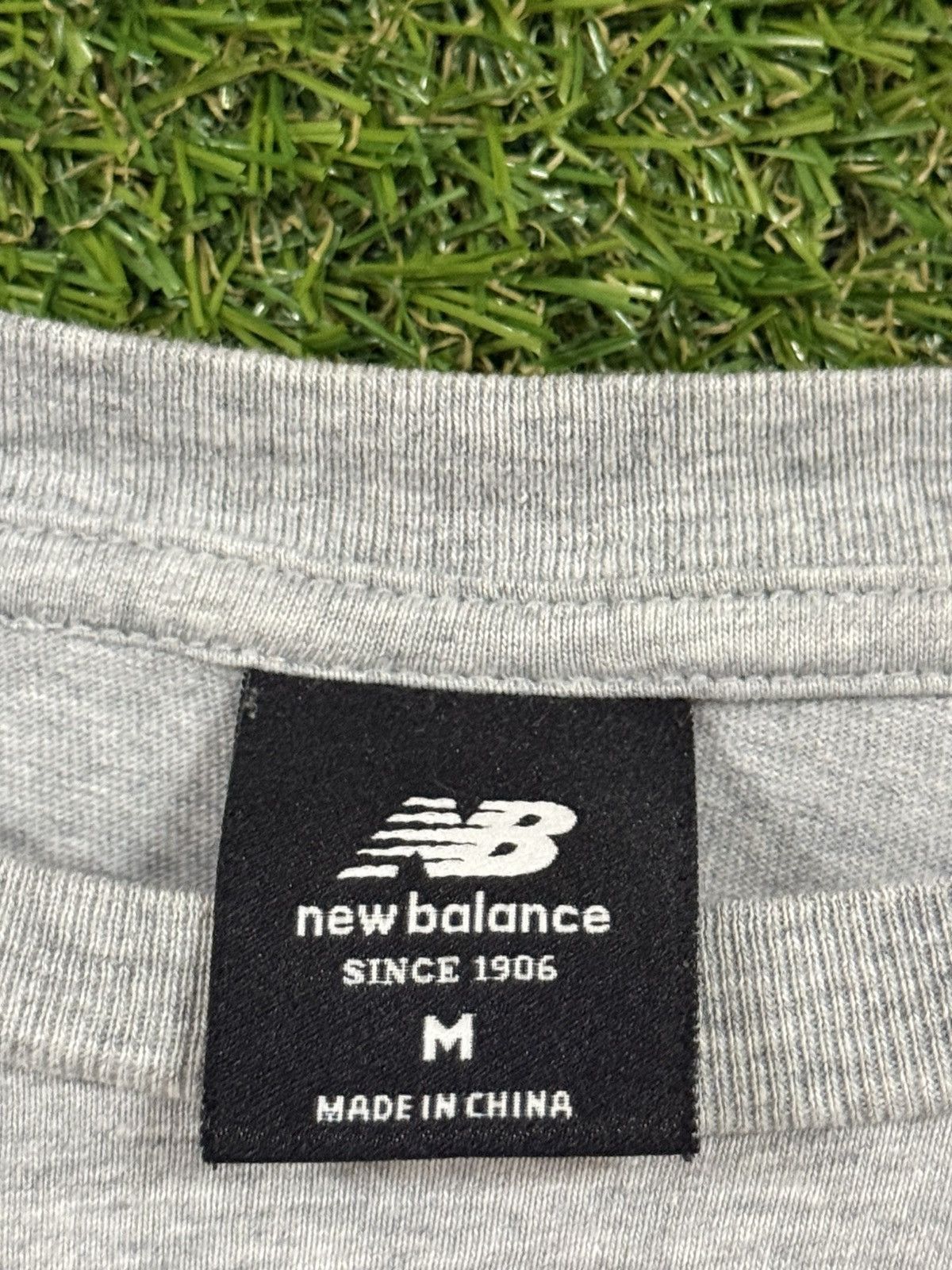 New Balance New Balance The Intelligent Choice Basketball Logo Tee Grey Size US M / EU 48-50 / 2 - 4 Thumbnail