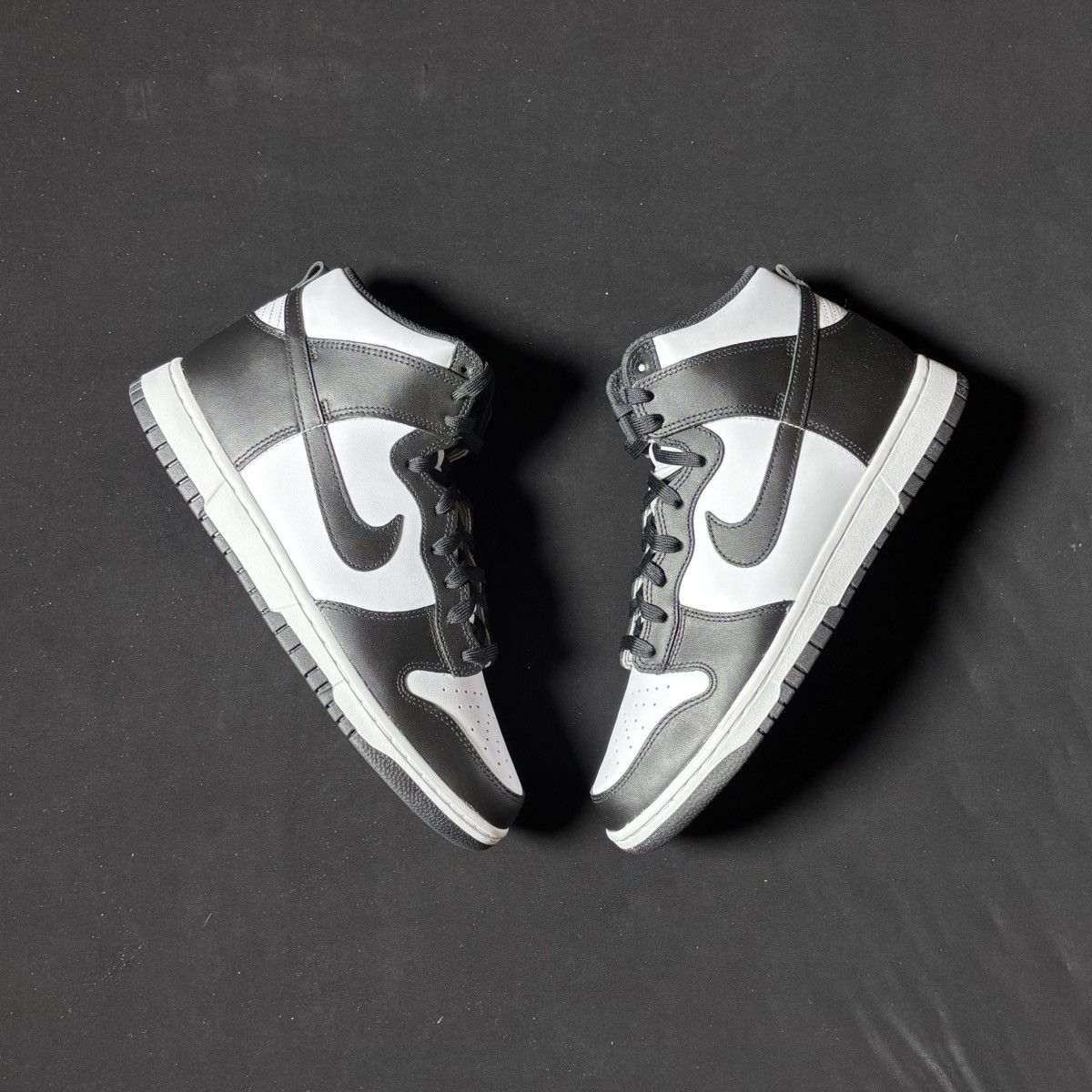 Nike NIKE DUNK HIGH PANDA SIZE 11 Size US 11 / EU 44 - 1 Thumbnail