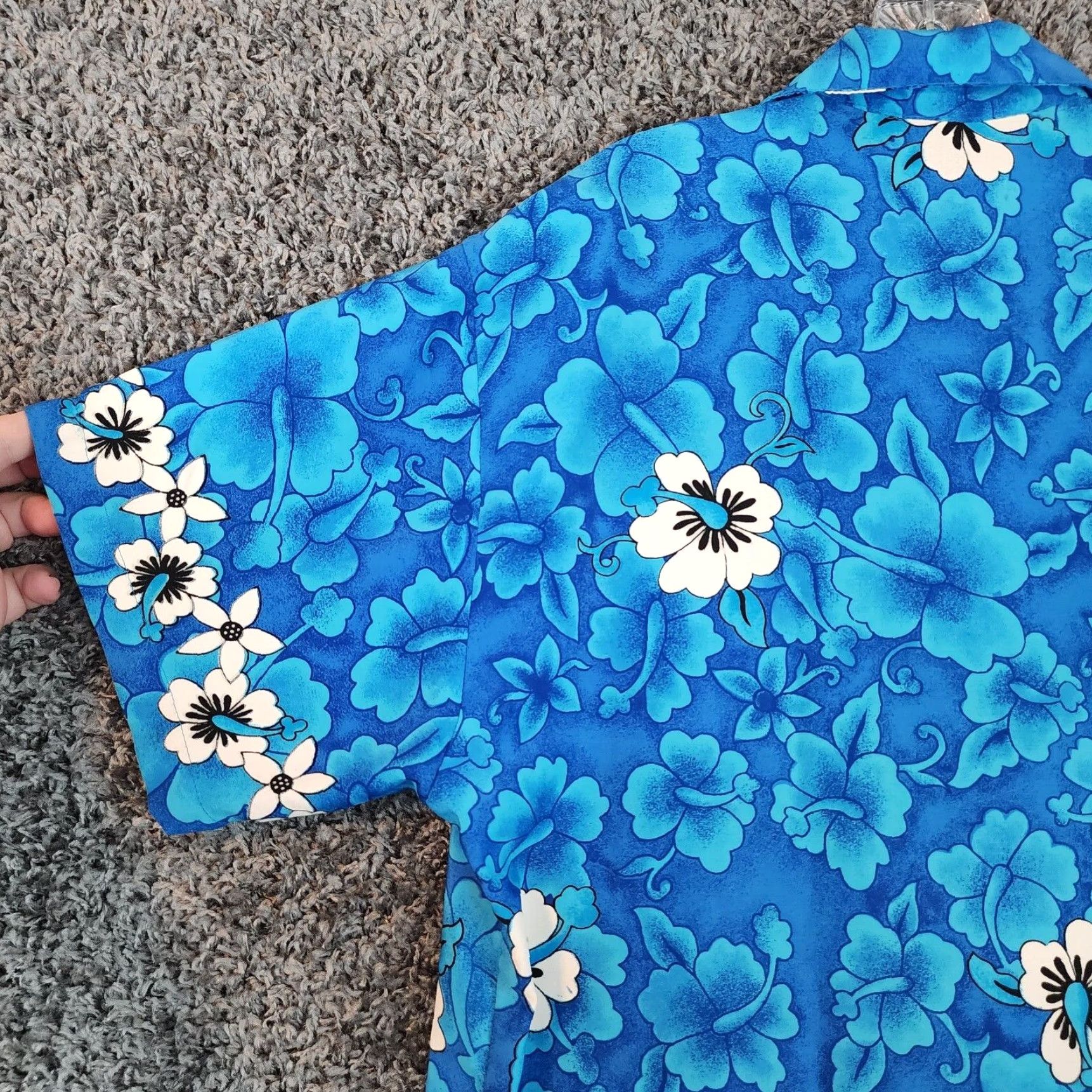Vintage Uluwatu Shirt Adult XL Blue Hawaiian Floral Short Sleeve Button-Up Mens Size US 36 / EU 52 - 6 Thumbnail