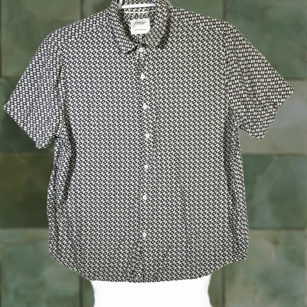 Vintage Cactus Man Shirt XL Cream Geometric Short Sleeve 100% Viscose Button-Up Slim Chest 44" Mens Size US XL / EU 56 / 4 - 1 Thumbnail