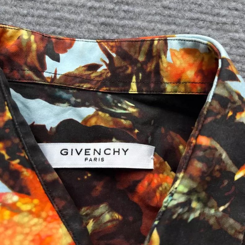 Givenchy Givenchy Floral Shirt / Size 37 Size US M / EU 48-50 / 2 - 4 Thumbnail