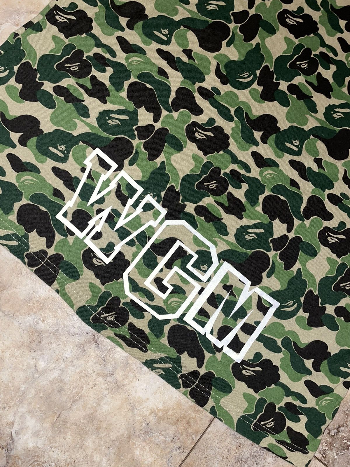 Bape A BATHING APE BAPE ABC CAMO SHARK TEE MENS XL Size US XL / EU 56 / 4 - 4 Thumbnail