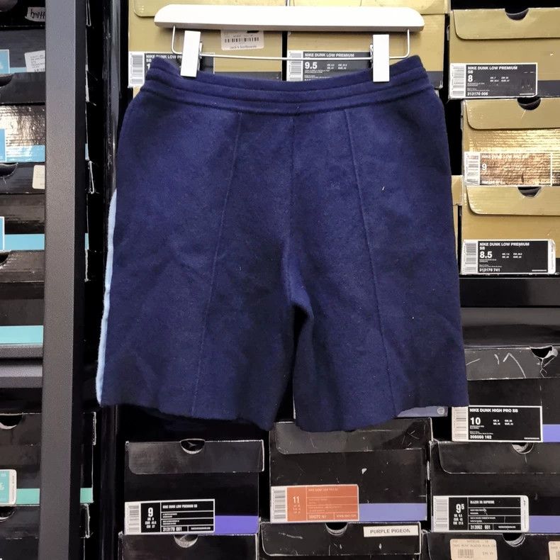 Louis Vuitton Louis Vuitton size m SS24 Navy Preppy Blue Wrap Knit Short Size US 28 / EU 44 - 2 Thumbnail