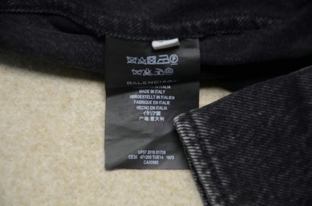 Balenciaga Balenciaga Black Washed Denim Oversized Unisex Jacket Size XS / US 0-2 / IT 36-38 - 8 Thumbnail