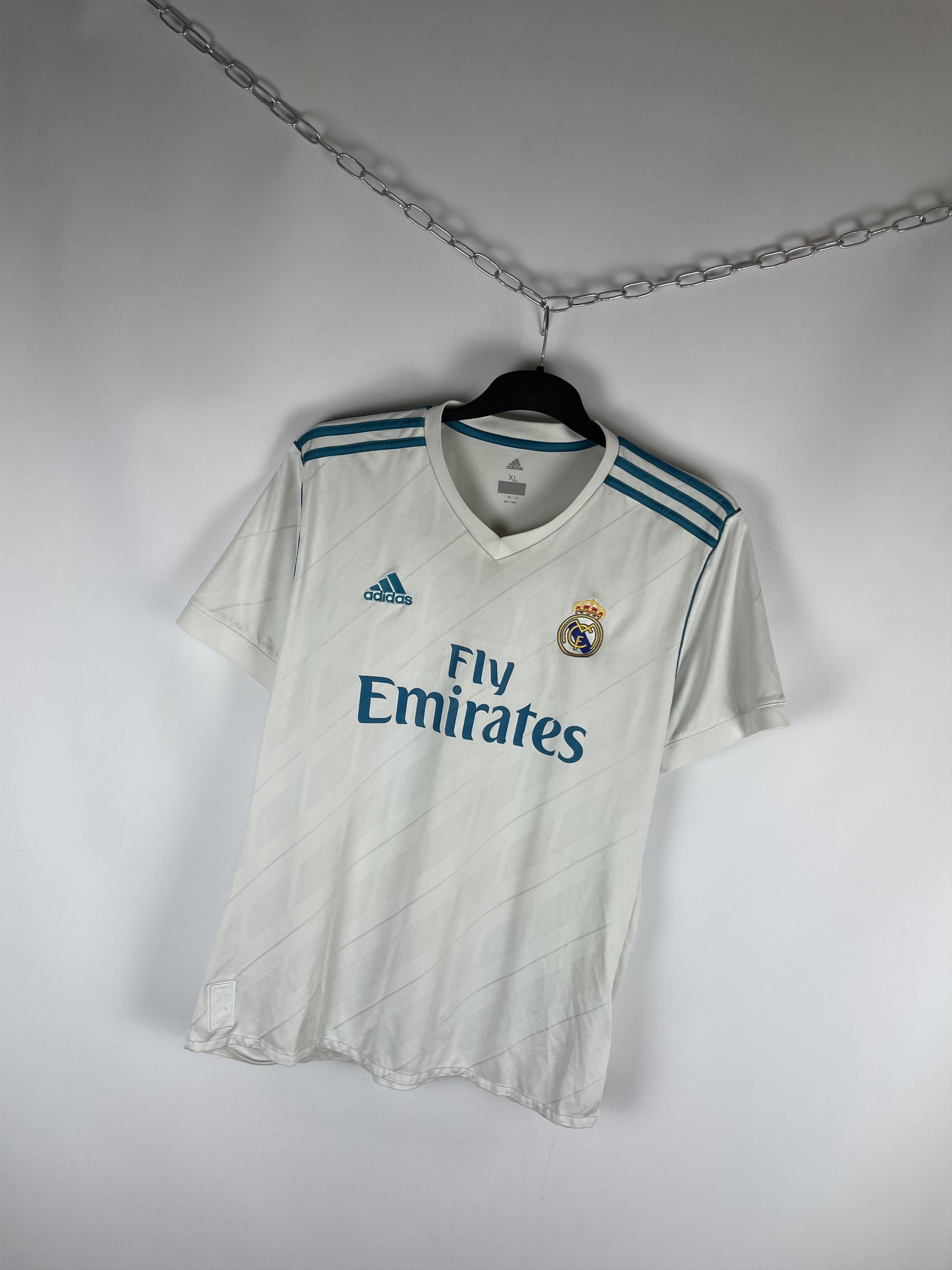 Adidas × Vintage Adidas Real Madrid Home Kit Jersey Tee Tshirt Size US XL / EU 56 / 4 - 2 Thumbnail
