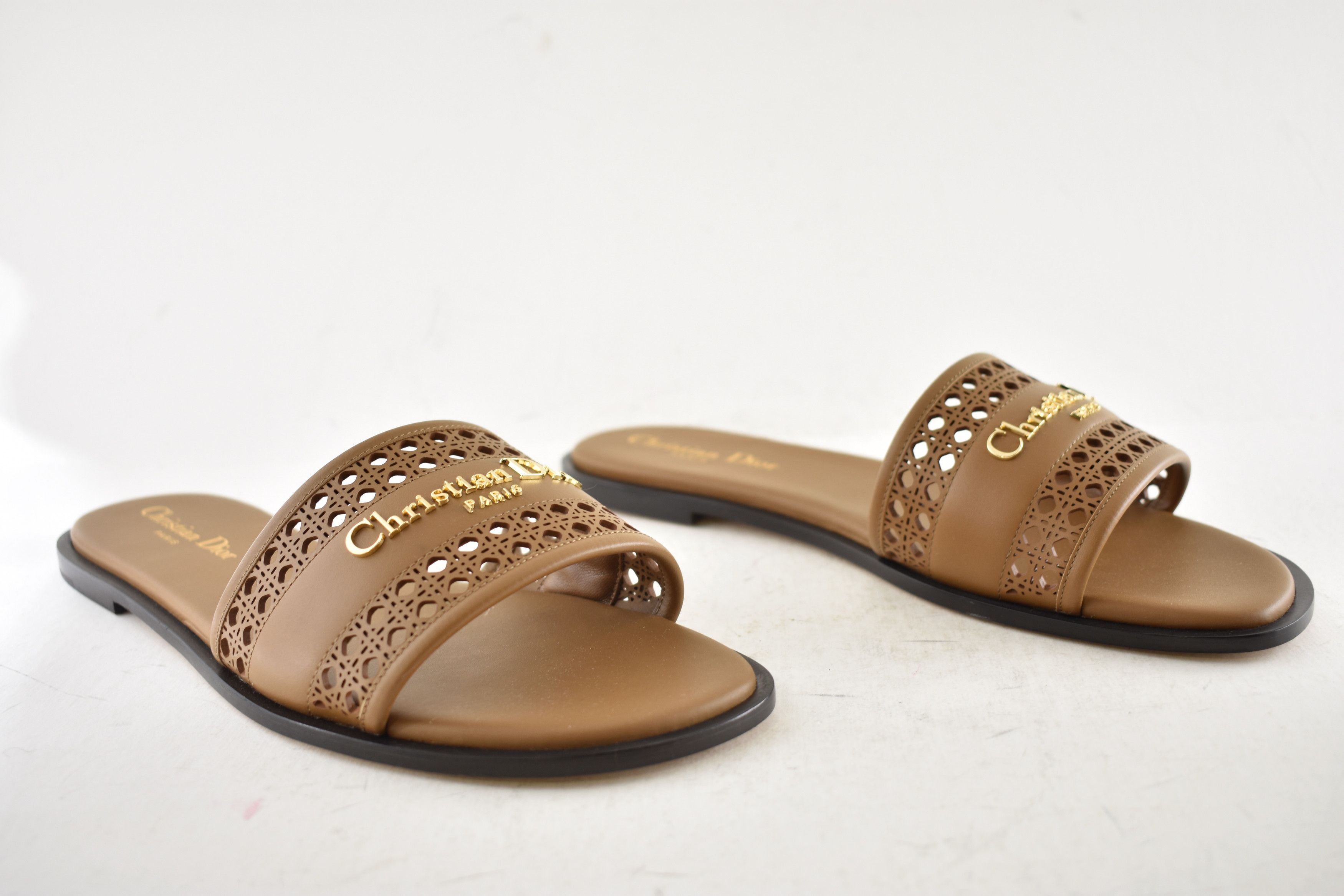 Dior Dior D-Lane Dway Micro Cannage Leather Slide Flat Sandal 37 Size US 7 / IT 37 - 4 Thumbnail