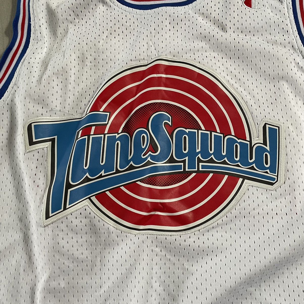Champion × Jordan Brand × Vintage Vintage 90s Tune Squad Bugs Bunny 23 Champion Jersey Jordan Size US M / EU 48-50 / 2 - 5 Thumbnail