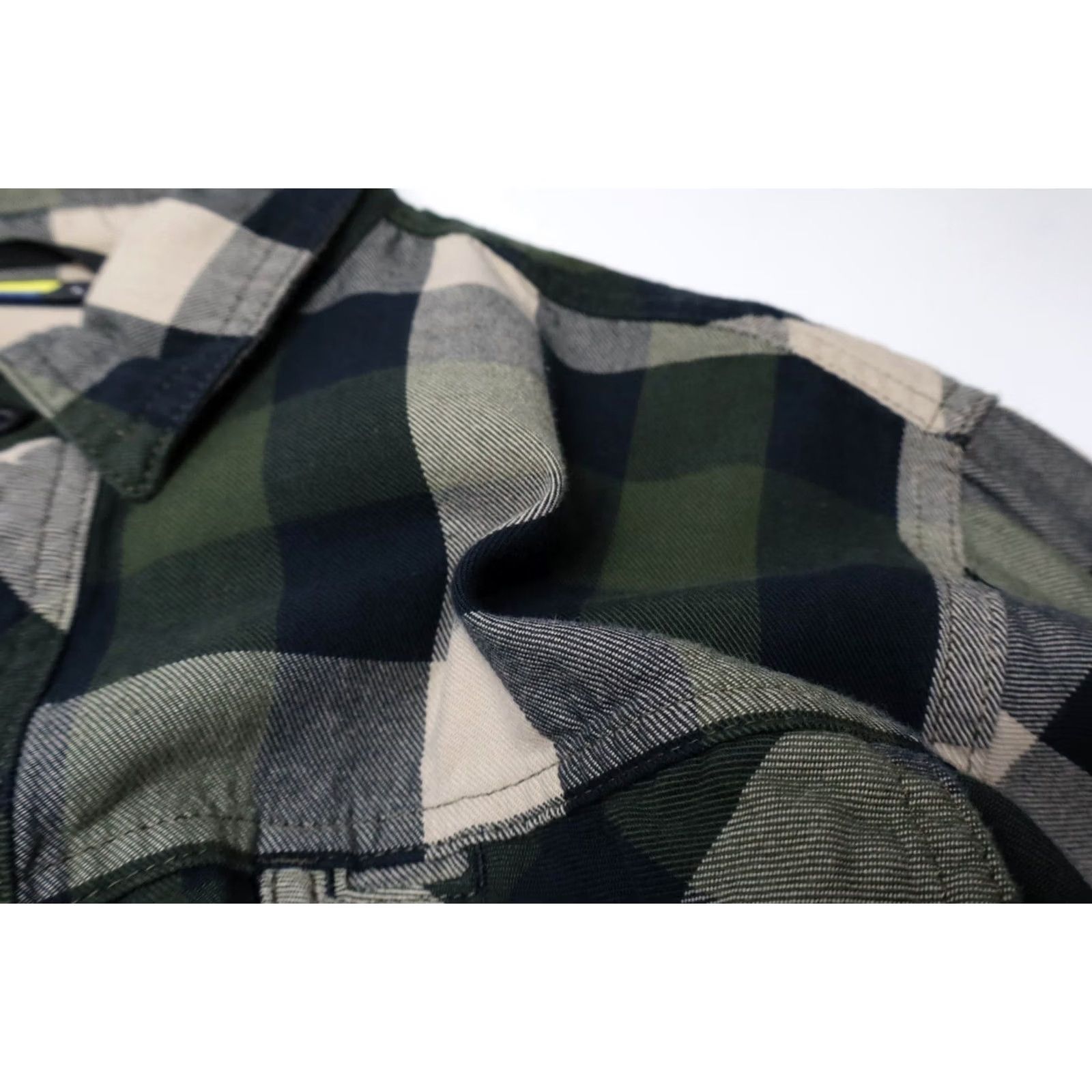 Vintage BLAKLADER Workwear Shirt Men's LARGE Collared Checked Patched Pockets Size US L / EU 52-54 / 3 - 6 Thumbnail