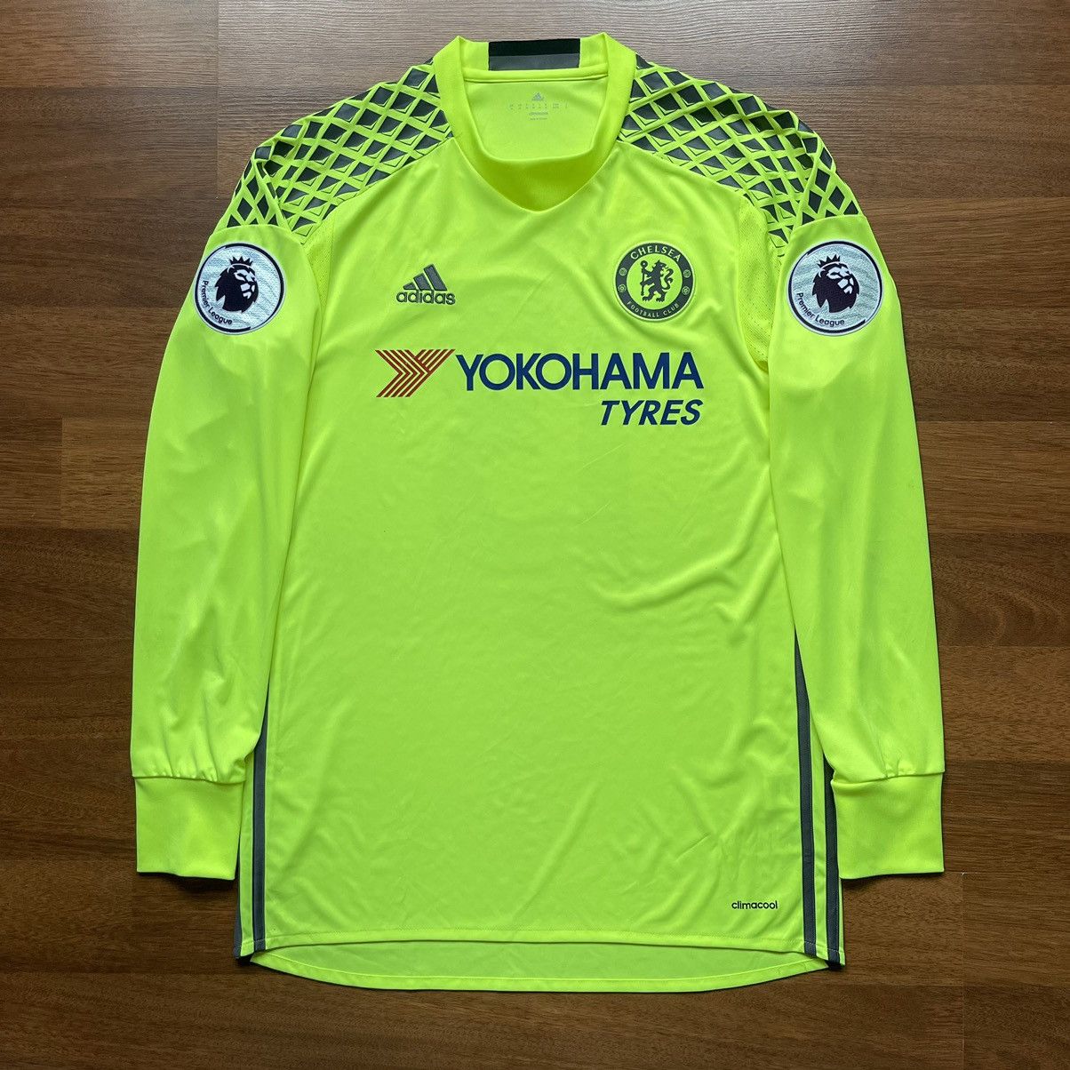 Adidas × Vintage CHELSEA ADIDAS 2016/2017 FOOTBALL GK JERSEY #13 COURTOIS Size US M / EU 48-50 / 2 - 2 Thumbnail