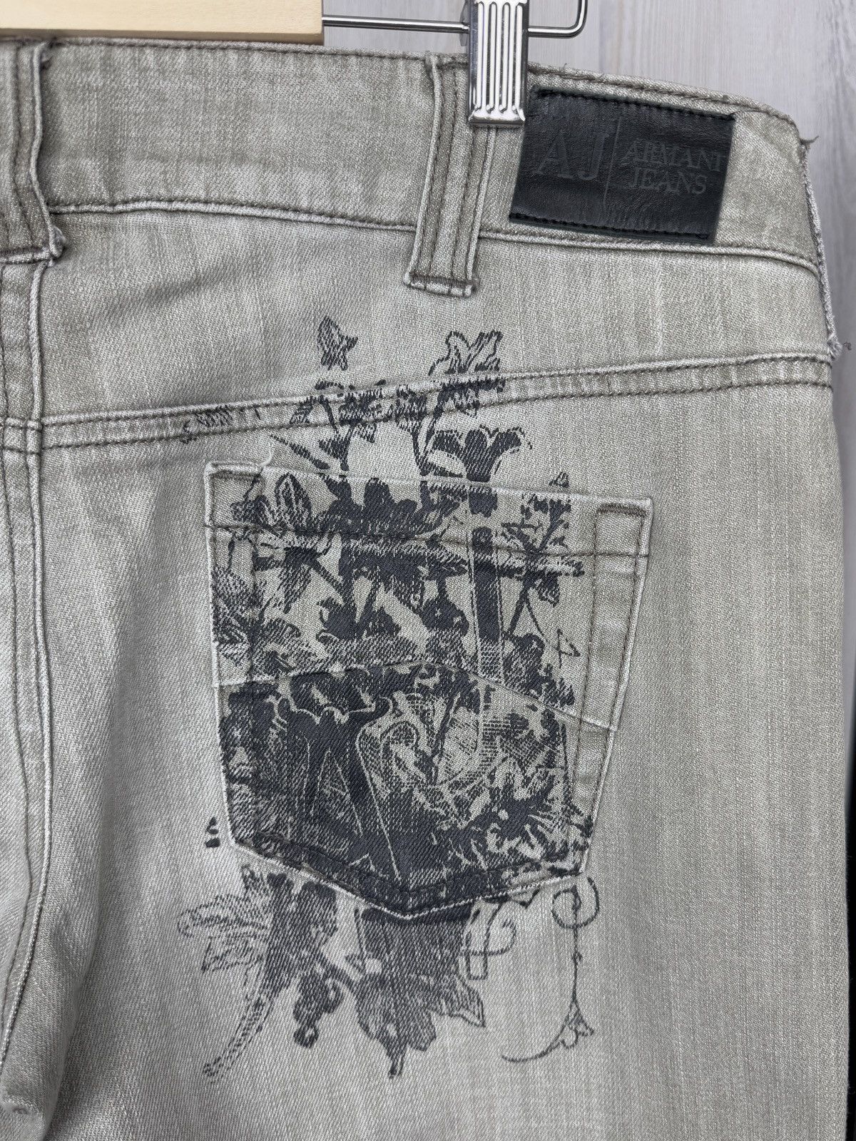Armani Armani Jeans Vintage Baggy Backprint Flared Grey Denim Pants Size 34" / US 12 / IT 48 - 3 Thumbnail