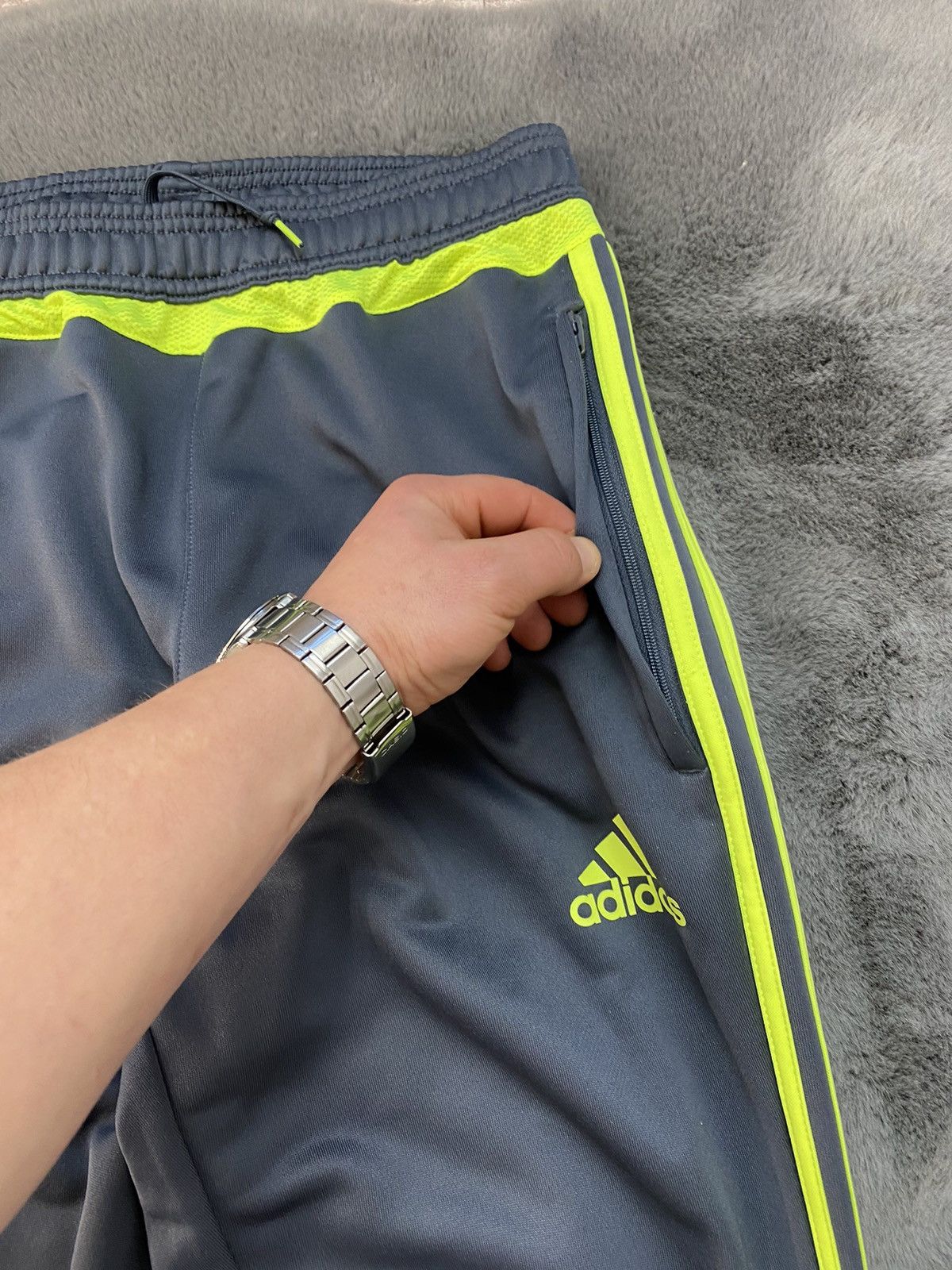 Adidas × Vintage Adidas Real Madrid Track Pants/Joggers Green Stripe Size S Size US 32 / EU 48 - 6 Thumbnail