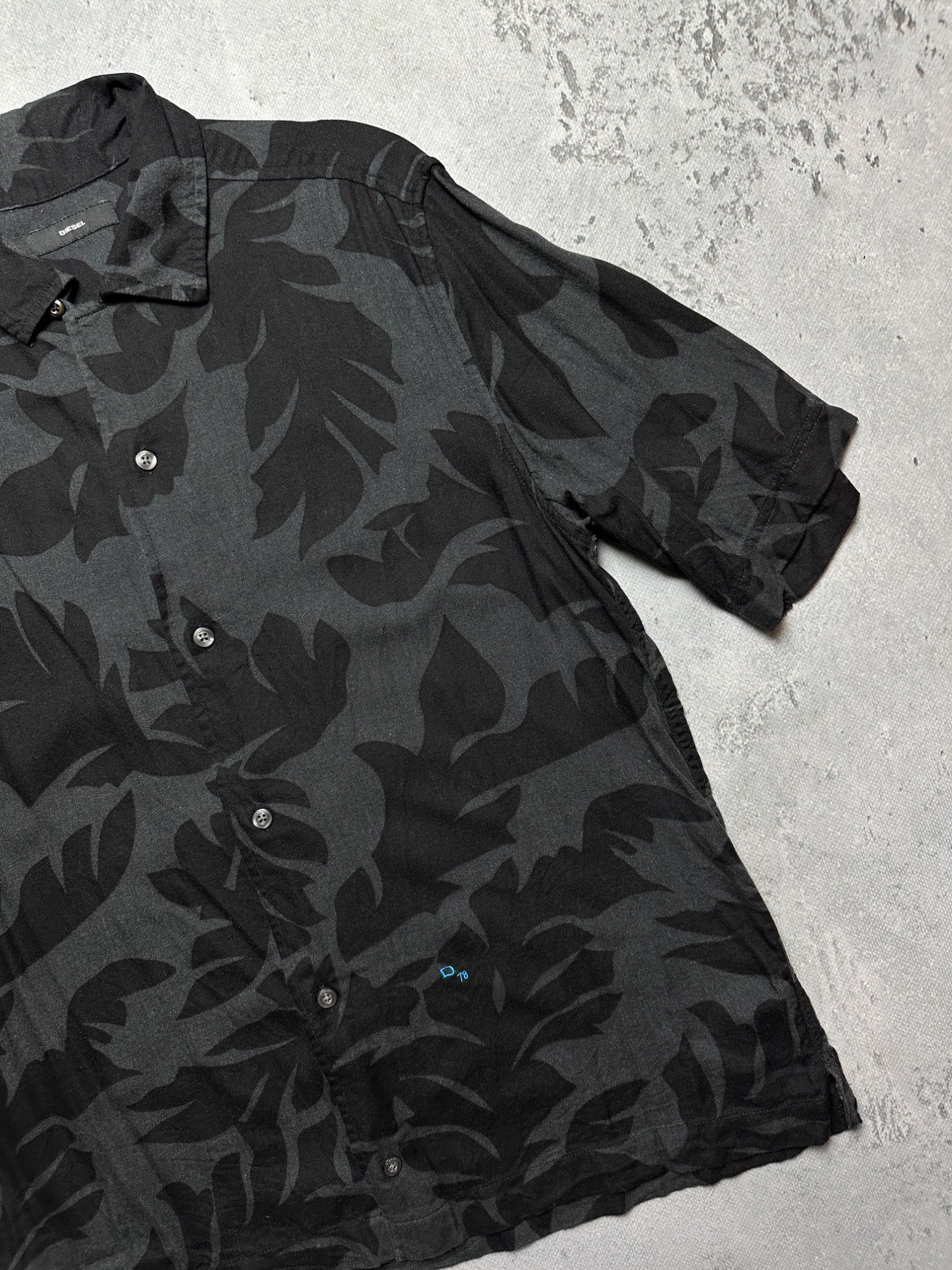 Diesel Diesel Black Leaf Pattern Short Sleeve Button-Up Viscose y2k Size US XL / EU 56 / 4 - 3 Thumbnail