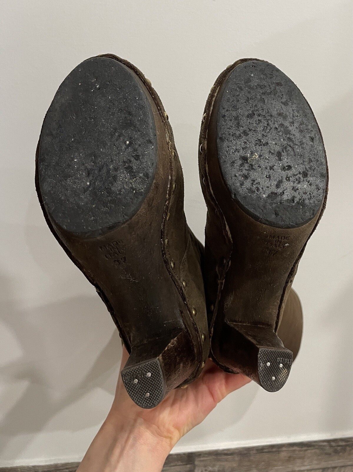 Dolce & Gabbana D&G Dolce & Gabbana High Heel Boots Suede Leather Shearling Size US 7 / IT 37 - 24 Thumbnail