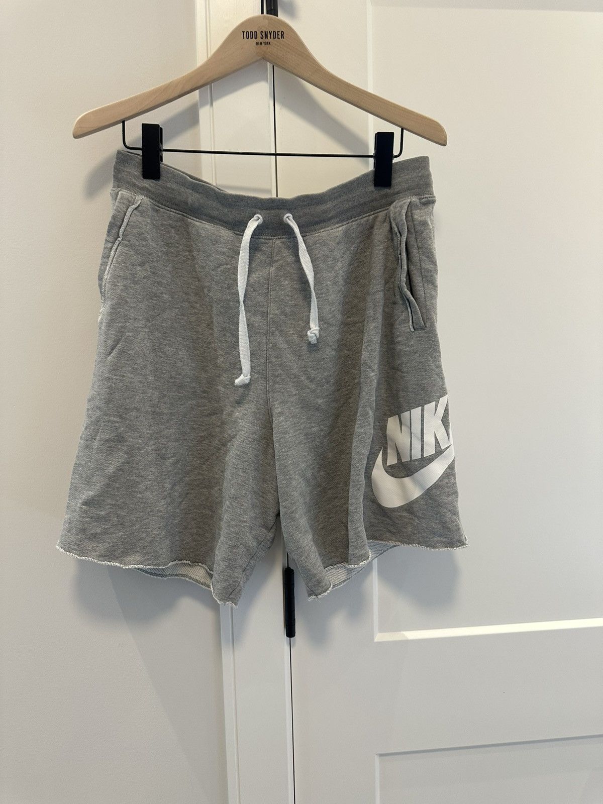 Nike Nike sweat shorts Size US 34 / EU 50 - 1 Thumbnail