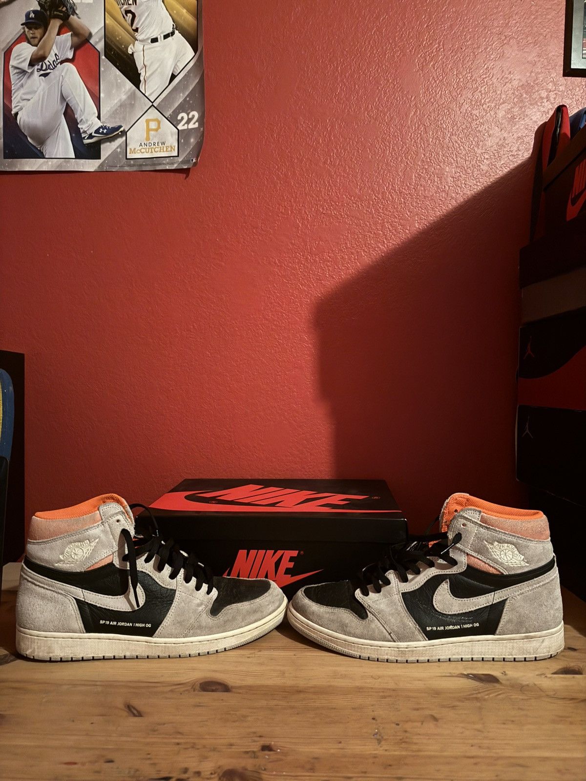 Jordan Brand jordan 1 retro high neutral grey Size US 13 / EU 46 - 1 Thumbnail
