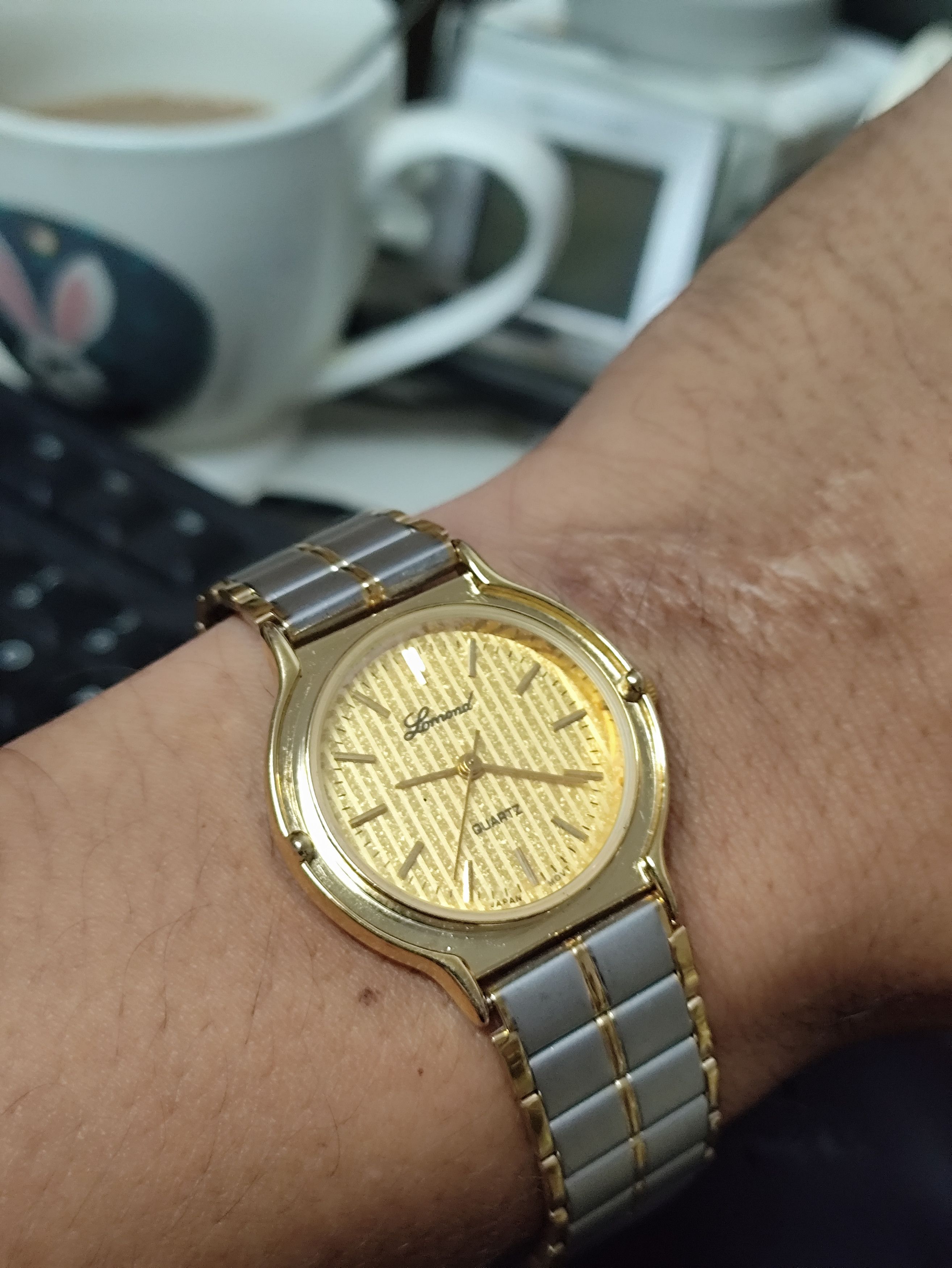 Vintage Vintage LOMAND QUARTZ JAPAN WATCH Design like Gucci Size ONE SIZE - 1 Thumbnail