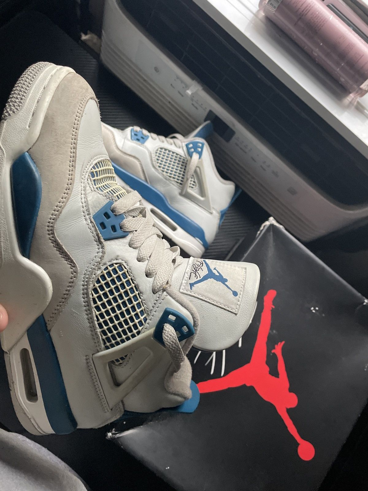 Jordan Brand $90-MILITARY BLUE AIR JORDAN 4(GS7) Size US 7 / EU 40 - 4 Thumbnail