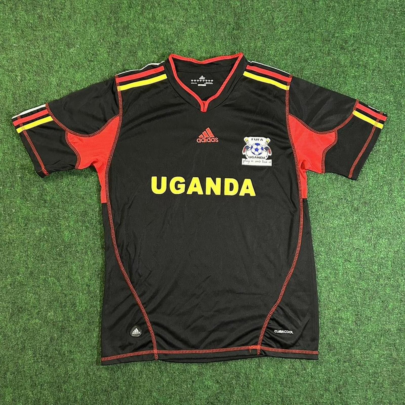 Adidas Adidas Uganda 2011-12 Away Shirt Size Large Size US L / EU 52-54 / 3 - 2 Thumbnail