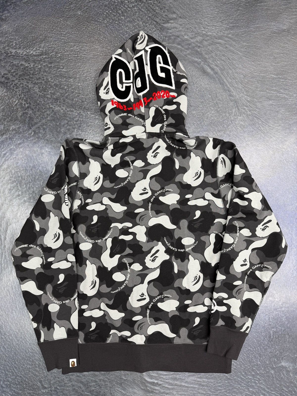 Bape × Comme des Garcons Bape x CDG Shark Full Zip Osaka Hoodie Size US S / EU 44-46 / 1 - 8 Thumbnail
