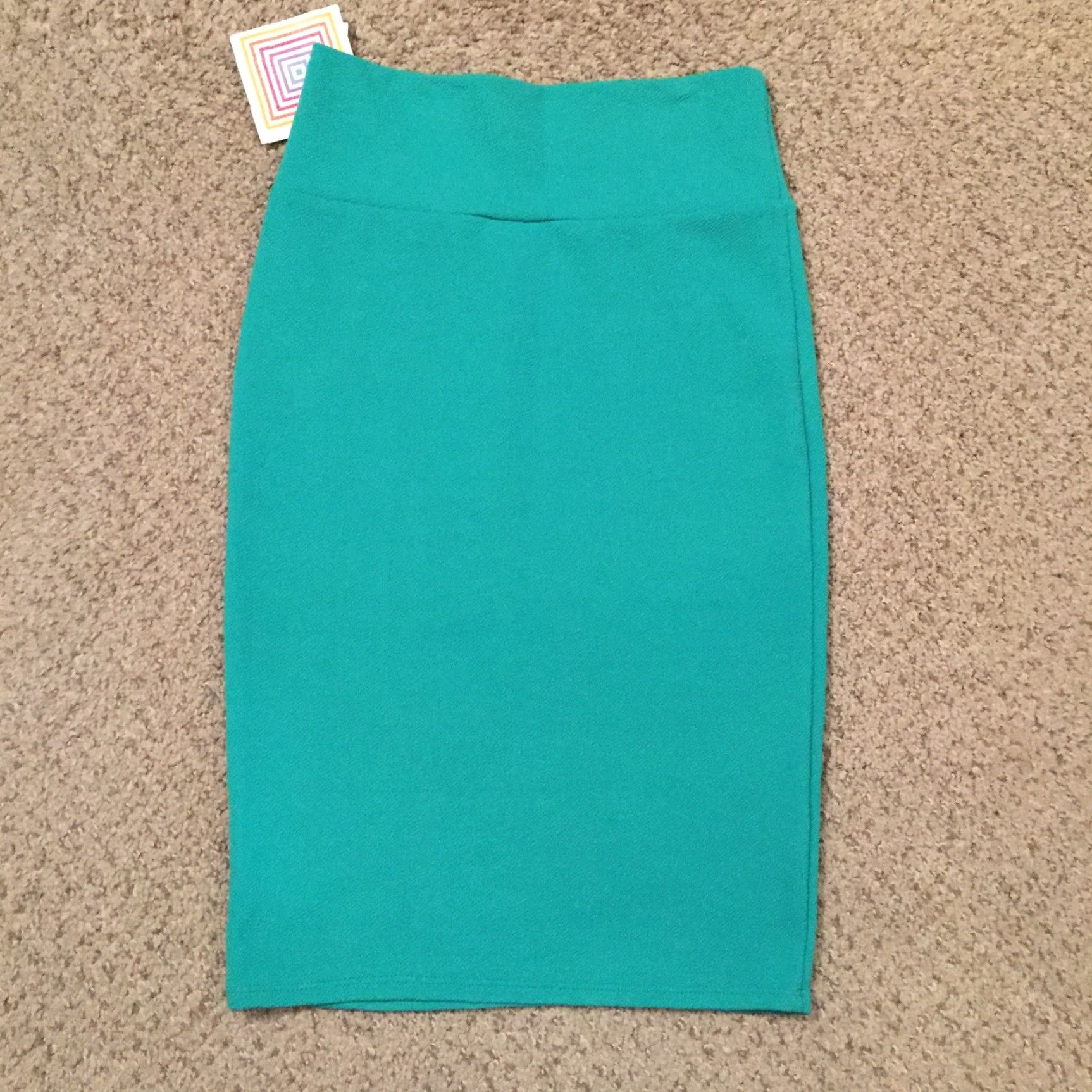 Vintage LuLaRoe Skirt XS Knee Length Green Unlined Pull On Casual Women Knee Length Straight & Pencil Size 26" / US 2 / IT 38 - 6 Thumbnail