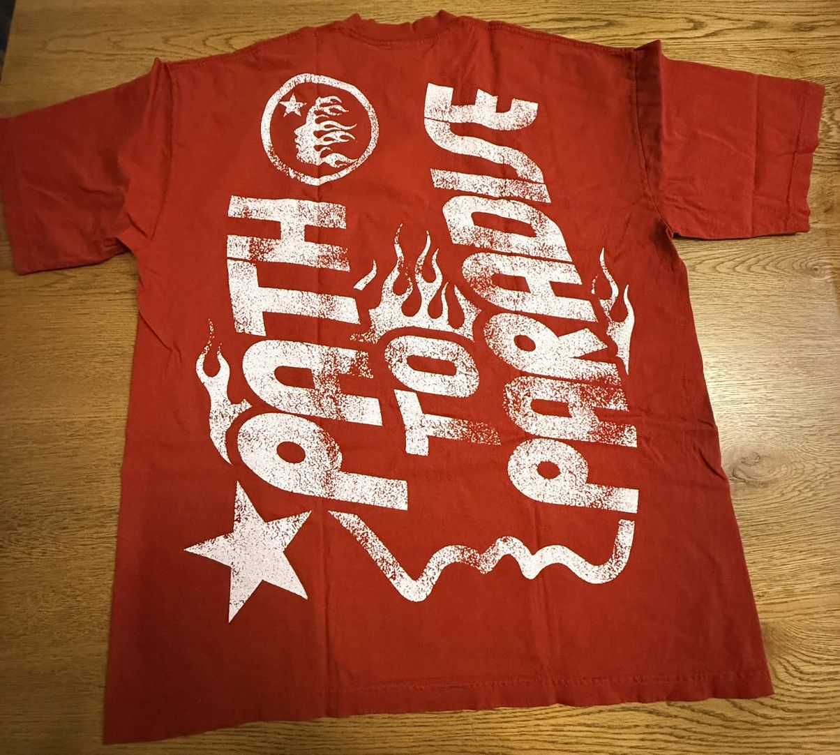 HELLSTAR Hellstar Jesus Emblem Tee Red size XL Size US XL / EU 56 / 4 - 2 Thumbnail