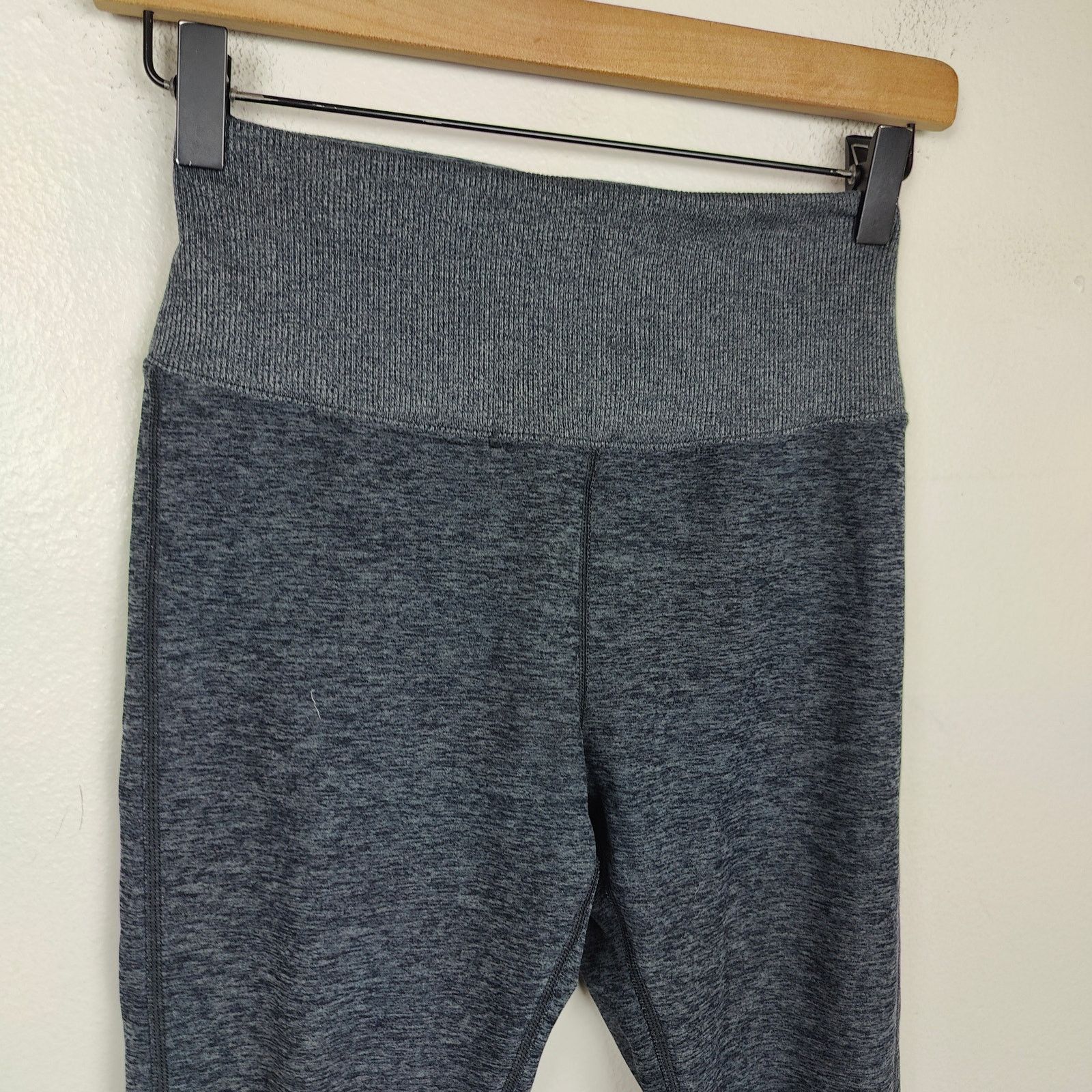 Alo Yoga Alo Yoga High Waist AloSoft Lounge Leggings Womens Small Size 28" / US 6 / IT 42 - 2 Thumbnail