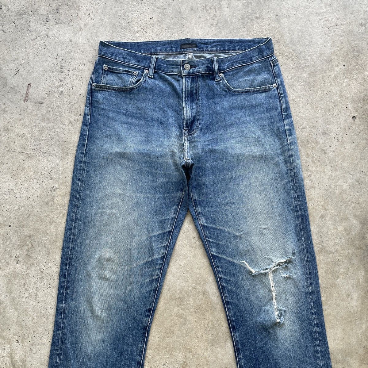 Japanese Brand Vintage Japan Ripped Denim Faded Distressed Jeans Pants W35 Size US 35 - 3 Thumbnail