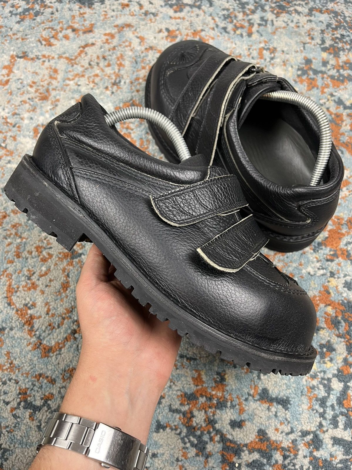 Vintage Vintage y2k Huge Oversized low top boots real leather crazy Size US 7 / EU 40 - 1 Thumbnail