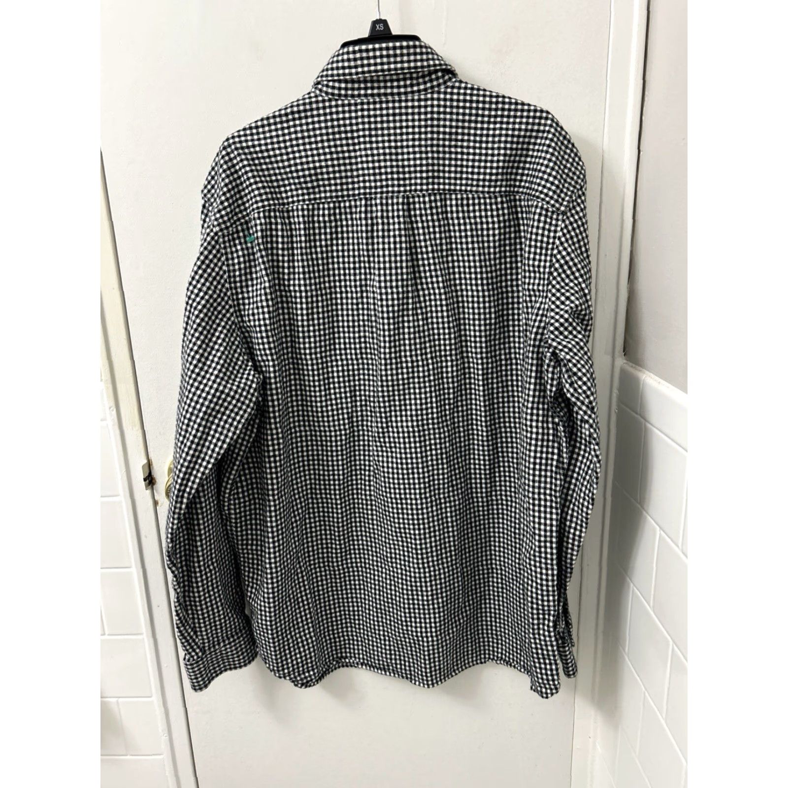 Vintage LL Bean Shirt Mens Large Black White Scotch Plaid Flannel Traditional Fit 228061 Size US L / EU 52-54 / 3 - 7 Thumbnail