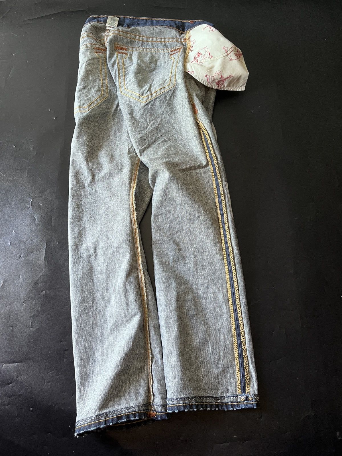If Six Was Nine TRUE RELIGION TRUE FLARE JEANS Size US 31 - 7 Thumbnail